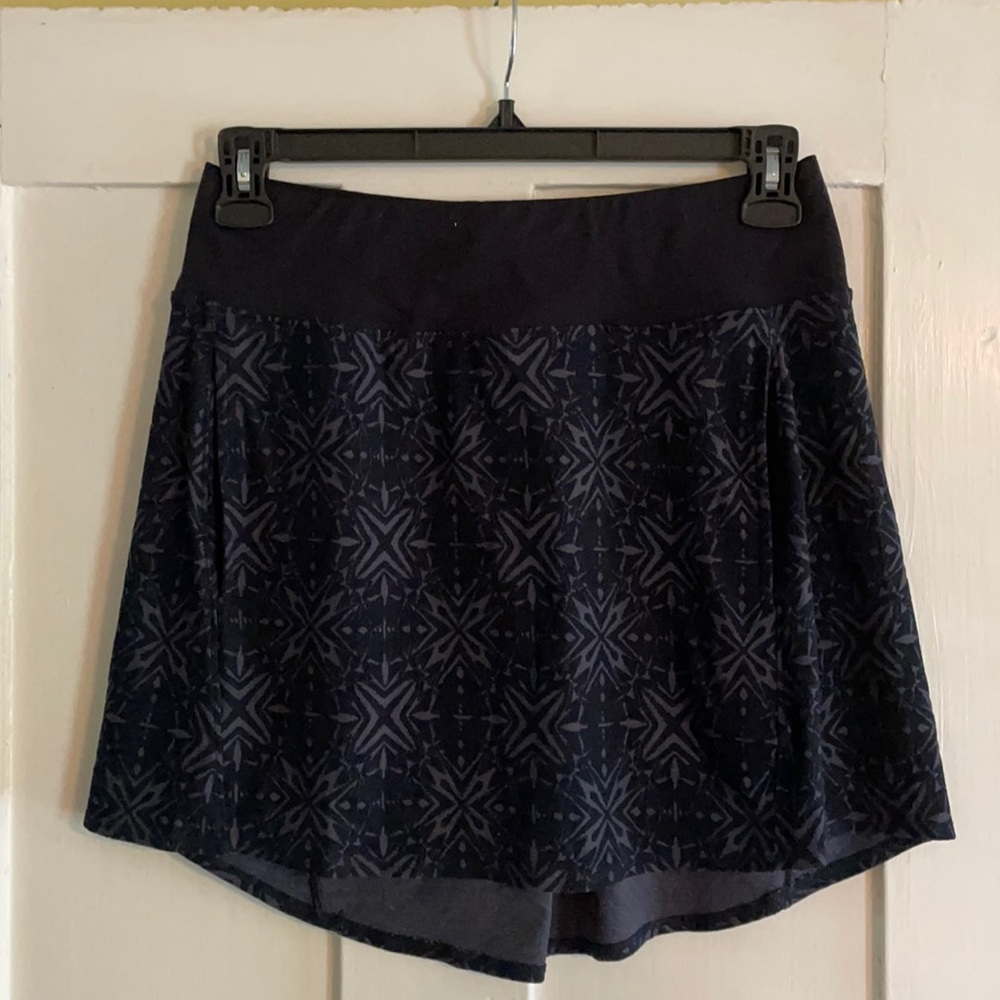 Oiselle Kaleidoscope skirt